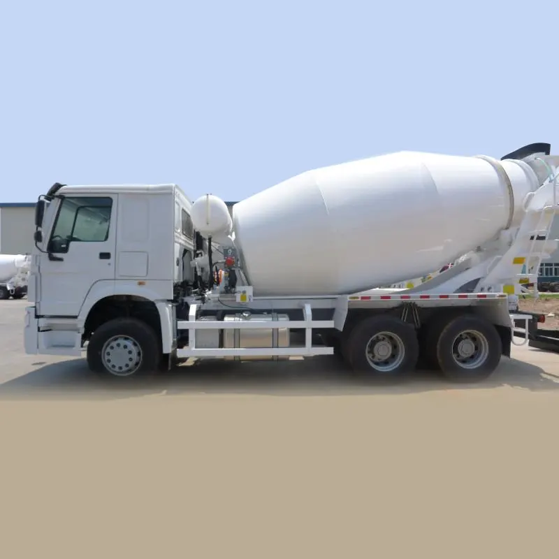 Sinotruk Howo 10-pyöräinen 6*4 mikseriauto 10cbm rumpupallolla 380hv Euro Iv